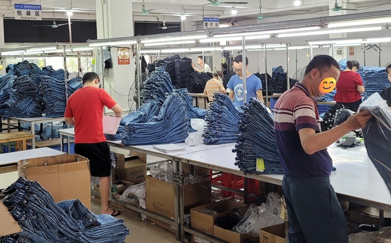 청바지 공장 완성반 검수 - 데님 OEM 품질관리